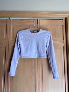 Divided medium crop top